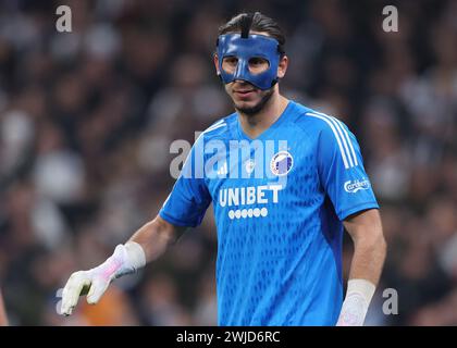 Copenaghen, Danimarca. 13 febbraio 2024. Kamil Grabara dell'FC Copenhagen durante la partita di UEFA Champions League al Telia Parken di Copenaghen. Il credito per immagini dovrebbe essere: Paul Terry/Sportimage Credit: Sportimage Ltd/Alamy Live News Foto Stock