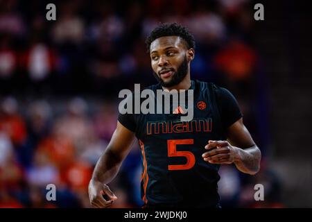 Clemson, South Carolina, Stati Uniti. 14 febbraio 2024. Miami (FL) Hurricanes guardia Wooga Poplar (5) durante il secondo tempo contro i Clemson Tigers nel match di pallacanestro ACC al Littlejohn Coliseum di Clemson, SC. (Scott Kinser/CSM). Crediti: csm/Alamy Live News Foto Stock