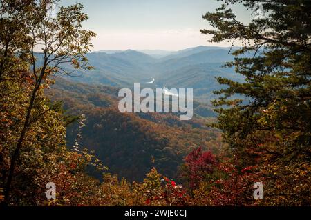 Mattinata nebbiosa al Pinnacle Overlook, Cumberland Gap National Historical Park Foto Stock