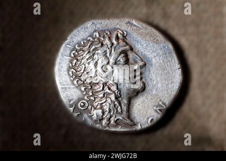 Antico tetradrachm con un ritratto di Alessandro Magno Foto Stock