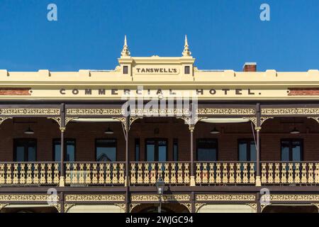 Beechworth, Australia, aprile 2018, facciata commerciale dell'hotel nella città rurale di Beechworth, Victoria, Australia Foto Stock