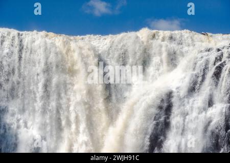 Montmorency Falls, situata vicino a Quebec City, è il secondo sito turistico più visitato della regione dopo Old Quebec Foto Stock