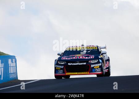 Bathurst, Australia, 16 febbraio 2024. Sarà Brown a guidare il Team Red Bull Camaro a fare giri dimostrativi durante le prove del venerdì presso il Repco Bathurst 12 ore sul Mount Panorama Circuit il 16 febbraio 2024 a Bathurst, Australia. Crediti: Ivica Glavas/Speed Media/Alamy Live News Foto Stock