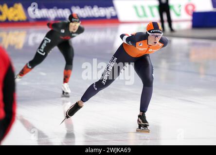 15-02-2024 SCHAATSEN: ALLENAMENTO WK AFSTANDEN: CALGARY Irene Schouten (NED) è medaglia d'oro su 3000m donne durante i Campionati ISU a distanza singola il 15 febbraio 2024 all'Oval Olimpico di Calgary, Canada crediti: SCS/Soenar Chamid/AFLO/Alamy Live News Foto Stock