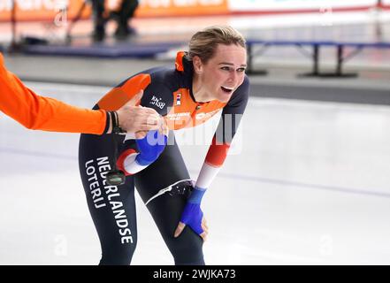 15-02-2024 SCHAATSEN: ALLENAMENTO WK AFSTANDEN: CALGARY Irene Schouten (NED) è medaglia d'oro su 3000m donne durante i Campionati ISU a distanza singola il 15 febbraio 2024 all'Oval Olimpico di Calgary, Canada crediti: SCS/Soenar Chamid/AFLO/Alamy Live News Foto Stock