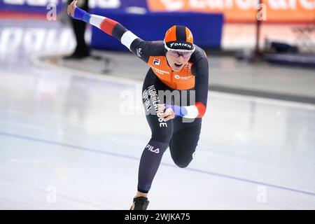 15-02-2024 SCHAATSEN: ALLENAMENTO WK AFSTANDEN: CALGARY Irene Schouten (NED) è medaglia d'oro su 3000m donne durante i Campionati ISU a distanza singola il 15 febbraio 2024 all'Oval Olimpico di Calgary, Canada crediti: SCS/Soenar Chamid/AFLO/Alamy Live News Foto Stock