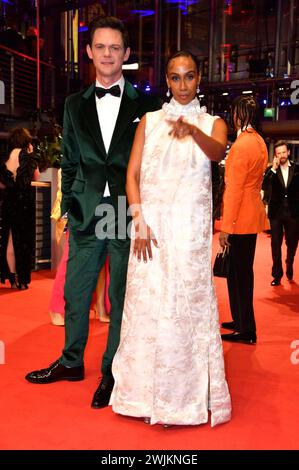 Jo Schück und Hadnet Tesfai bei der Festivaleröffnung und der Premiere des Kinofilms piccole cose come queste / Kleine Dinge wie diese auf der Berlinale 2024 / 74. Internationale Filmfestspiele Berlin im Berlinale Palast. Berlino, 15.02.2024 *** Jo Schück e Hadnet Tesfai all'apertura del festival e alla prima del lungometraggio Small Things like These Small Things Like These al Berlinale 2024 74 Berlin International Film Festival al Berlinale Palast Berlin, 15 02 2024 foto:Xn.xKubelkax/xFuturexImagex Small Prem 4514 Foto Stock