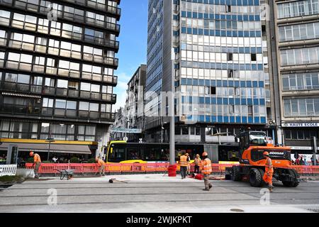 Lavori su nuove piste del tram Foto Stock