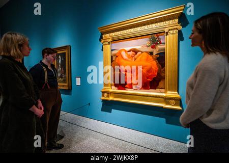 Londra, Regno Unito. 16 febbraio 2024. Flaming June di Frederic, Lord Leighton PRA alla Royal Academy of Arts Il dipinto è in prestito dal Museo de Arte de Ponce di Porto Rico e sarà esposto gratuitamente nella Galleria della Collezione RA fino al 12 gennaio 2025. Il dipinto è un tesoro amato e considerato come il capolavoro. Crediti: Guy Bell/Alamy Live News Foto Stock