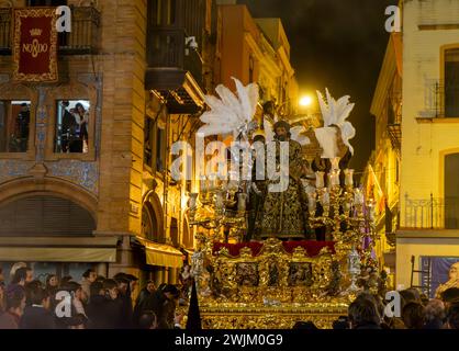 Passaggio della Sentencia della fratellanza Macarena, settimana Santa di Siviglia Foto Stock