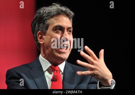 Glasgow Scozia, Regno Unito 16/02/2024, . Ed Miliband Shadow Secretary of State of Climate Change and Net Zero of the United Kingdom alla Scottish Labour Conference 2024. credito sst/alamy notizie in diretta Foto Stock