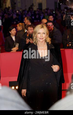 Berlino, Germania. 15 febbraio 2024. Red carpet prima di aprire il gala, Berlinale 15 febbraio 2024 (foto di Beata Siewicz/Pacific Press) Credit: Pacific Press Media Production Corp./Alamy Live News Foto Stock