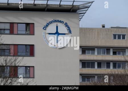 Gesundheitswesen in Spira , Gesundheit, Deutschland, Rheinland-Pfalz, Spira, 16.02.2024, Das Diakonissen Krankenhaus a Spira. *** Sanità in Speyer, Sanità, Germania, Renania-Palatinato, Speyer, 16 02 2024, l'ospedale Deaconess di Speyer Foto Stock