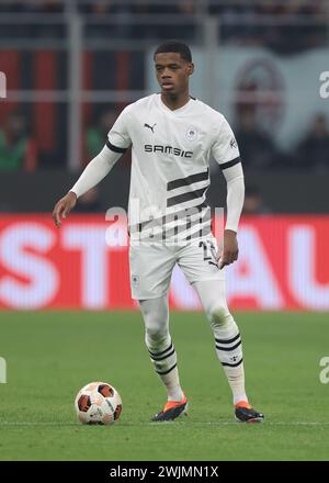 Milano, Italia. 15 febbraio 2024. Il Warmed Omari dello Stade Rennais FC durante la partita di UEFA Europa League a Giuseppe Meazza, Milano. Il credito per immagini dovrebbe essere: Jonathan Moscrop/Sportimage Credit: Sportimage Ltd/Alamy Live News Foto Stock