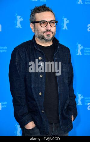 Alfonso Ruizpalacio beim Photocall zum Kinofilm la Cocina auf der Berlinale 2024 / 74. Internationale Filmfestspiele Berlin im Hotel Grand Hyatt. Berlino, 16.02.2024 *** Alfonso Ruizpalacio al photocall per il film la Cocina al Berlinale 2024 74 Berlin International Film Festival presso l'Hotel Grand Hyatt Berlin, 16 02 2024 foto:Xn.xKubelkax/xFuturexImagex cocina 4209 Foto Stock