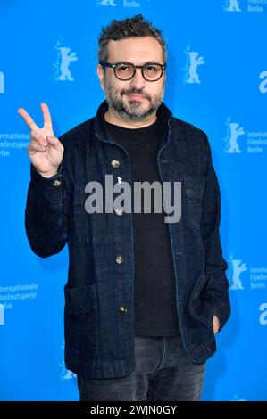 Alfonso Ruizpalacio beim Photocall zum Kinofilm la Cocina auf der Berlinale 2024 / 74. Internationale Filmfestspiele Berlin im Hotel Grand Hyatt. Berlino, 16.02.2024 *** Alfonso Ruizpalacio al photocall per il film la Cocina al Berlinale 2024 74 Berlin International Film Festival presso l'Hotel Grand Hyatt Berlin, 16 02 2024 foto:Xn.xKubelkax/xFuturexImagex cocina 4207 Foto Stock