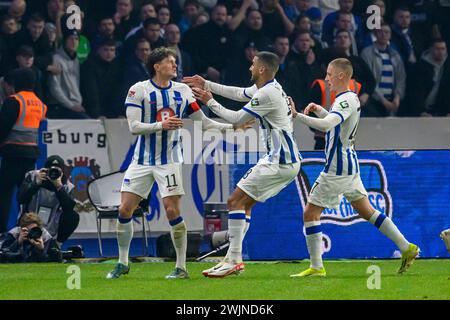 Fabian Reese Hertha BSC, 11, verwandelt Eflmeter zum Ausgleichtreffer 1:1, Tor, Tor, Treffer, drin, Jubel, Torjubel, Freude, Begeisterung, Hertha BSC - 1. FC Magdeburg, 2. Bundesliga, Fussball, DFB, Spielzeit 2023/2024, 22. SPIELTAG, OLYMPIA - STADION BERLIN, LE NORMATIVE DFB/DFL VIETANO QUALSIASI USO DI FOTOGRAFIE COME SEQUENZE DI IMMAGINI E/O QUASI-VIDEO, 16.02. 2024, foto: HMB Media/Uwe Koch *** Fabian Reese Hertha BSC, 11 , converte il rigore in pareggio 1 1, goal, goal, colpo, in, gioia, celebrazione di gol, gioia, entusiasmo, Hertha BSC 1 FC Magdeburg, 2 Bundesliga, football, DFB, stagione 2023 2024, 2 Foto Stock