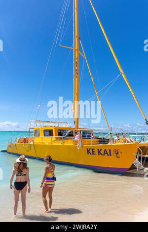 Catamarano KE Kai a Waikiki Beach, Waikiki, Honolulu, Oahu, Hawaii, Stati Uniti d'America Foto Stock