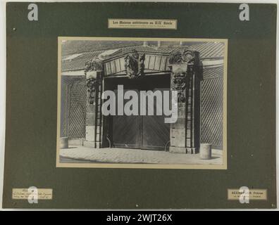 Case precedenti al XIX secolo situate nel dipartimento della Senna al di fuori delle fortificazioni. Facciata d'ingresso delle scuderie della Château d'Asnières. Aprile 1907. Fotografia di Séeberger Frères. Estrazione gelatina-bromuro d'argento. Parigi, museo Carnavalet. 123883-27 Foto Stock