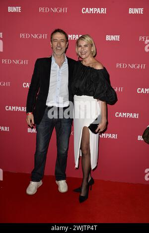 Guido Broscheit e Barbara Klein bei der RED NIGHT di CAMPARI e Buntee bei den 74. Internationalen Filmfestspielen a Berlino 16.02.2024 *** Guido Broscheit e Barbara Klein alla NOTTE ROSSA di CAMPARI e Buntee al Berlin International Film Festival 74 16 02 2024 Foto Stock