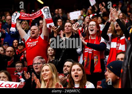 I tifosi dell'Arsenal fanno il tifo per la partita di Barclays fa Womens Super League tra Arsenal e Manchester United all'Emirates Stadium di Londra, Inghilterra. (Liam Asman/SPP) credito: SPP Sport Press Photo. /Alamy Live News Foto Stock