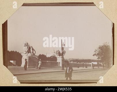 Anonimo. Album dell'esposizione universale del 1900. Portico per Invalides. 1900. Museo di Belle Arti della città di Parigi, Petit Palais. Anno 1900, Belle Epoque, esposizione universale 1900 Foto Stock