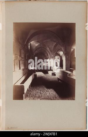 Album dell'hotel Carnavalet, 23 rue de Sévigné. Stanza dei sarcofagi. Parigi (3° arr.), 1862-1905. Fotografia di Pierre Emonts (o Emonds, 1831-1912). Parigi, museo Carnavalet. 123642-2 esterno, facciata, Hotel Carnavalet, Particular Hotel, le Marais, monumento storico, Museo municipale parigino, Museo, quartiere Marais, Salle des Sarcophagi, vista esterna Foto Stock