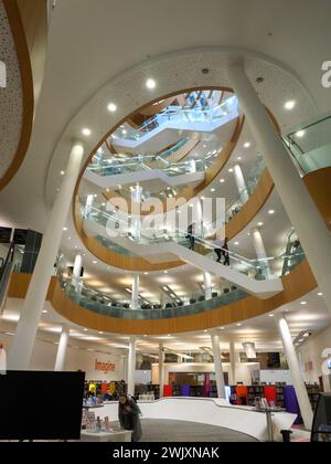 Atrio della biblioteca centrale di Liverpool Foto Stock