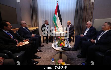 Il primo ministro palestinese Muhammad Shtayyeh incontra il primo ministro tunisino Ahmed al-Hashani ad Addis Abeba, Etiopia, il primo ministro palestinese Muhammad Shtayyeh incontra il primo ministro tunisino Ahmed al-Hashani, ad Addis Abeba, Etiopia, il 16 febbraio 2024. Foto del primo Ministro Addis Abeba Addis Abeba Etiopia 170224 Addis Abeba PMPO 006 Copyright: XapaimagesxPrimexMinisterxOfficexxapaimagesx Foto Stock