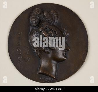 David d'Angers, Pierre-Jean (n.1788-03-12-D.1856-01-05), ritratto di Delphine Gay, Madame Emile de Girardin (1804-1855), donna di lettere, 1828. Bronzo. Calotta di sabbia. Museo Carnavalet, storia di Parigi. Foto Stock