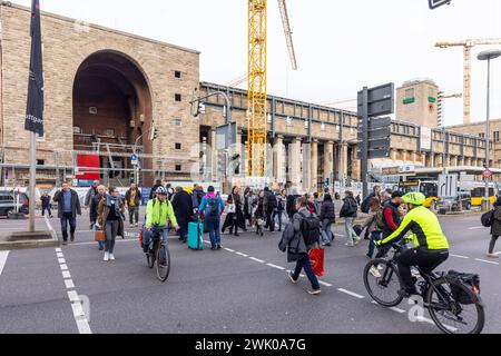 Hauptbahnhof Stuttgart, Bonatzbau. Baustelle Stuttgart 21. // 15.02.2024: Stoccarda, Baden-Württemberg, Deutschland, Europa *** stazione centrale di Stoccarda, cantiere Bonatzbau Stoccarda 21 15 02 2024 Stoccarda, Baden Württemberg, Germania, Europa Foto Stock