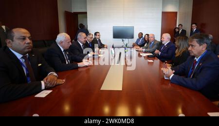 Il primo ministro palestinese Muhammad Shtayyeh incontra il presidente brasiliano Luiz Lula da Silva ad Addis Abeba il primo ministro palestinese Muhammad Shtayyeh incontra il presidente brasiliano Luiz Lula da Silva ad Addis Abeba, Etiopia, 17 febbraio 2024. Foto di Shadi Hatem apaimages Addis Abeba Addis Abeba territorio palestinese 170224 Addis Abeba PMPO 004 Copyright: XapaimagesxShadixHatemxxapaimagesx Foto Stock