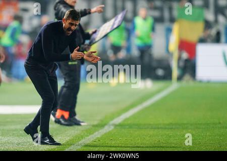 Bergamo, Italia. 17 febbraio 2024. Foto Spada/LaPresse 17 febbraio 2024 - Bergamo, Italia - sport, calcio - Atalanta vs Sassuolo - Campionato italiano di calcio serie A TIM 2023/2024 - Stadio Gewiss. Nella foto: Andrea Pinamonti (US Sassuolo); 17 febbraio 2024 Bergamo, Italia - sport, calcio - Atalanta vs Sassuolo - Campionato di calcio di serie A 2023/2024 - Stadio Gewiss . Nella foto: Andrea Pinamonti (US Sassuolo); credito: LaPresse/Alamy Live News Foto Stock