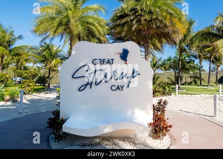 Stati Uniti. 3 febbraio 2024. Great Stirrup Cay mozzafiato: Acque smeraldo, spiagge incontaminate e vegetazione lussureggiante dipingono una scena da cartolina nelle idilliache Berry Islands delle Bahamas (immagine di credito: © Walter G Arce Sr Grindstone medi/ASP) SOLO PER USO EDITORIALE! Non per USO commerciale! Foto Stock