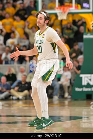 Waco, Texas, Stati Uniti. 13 febbraio 2024. L'attaccante dei Baylor Bears Austin Sacks (20) durante il secondo tempo della partita di basket NCAA tra Oklahoma Sooners e Baylor Bears al Foster Pavilion di Waco, Texas. Matthew Lynch/CSM/Alamy Live News Foto Stock