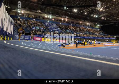 Birmingham, 17 febbraio 2024, 400m Women Heats at the Utility Arena Birmingham, credito: Aaron Badkin/Alamy Live News Foto Stock