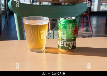 Marchaux-Chaudefontaine, Francia, 3 novembre 2023: Heineken beer in French McDonalds. Foto Stock