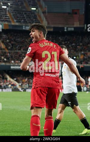 Valencia, Spagna. 17 febbraio 2024. Oliver Torres T del Sevilla FC in azione durante la Liga EA Sport Regular Season Round 25 il 17 febbraio 2024 allo stadio Mestalla di Valencia, Spagna. 17/2/24 Punteggio finale: Valencia CF 0 : 0 Sevilla FC (foto di German Vidal/Sipa USA) crediti: SIPA USA/Alamy Live News Foto Stock