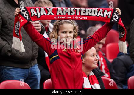 Amsterdam, Paesi Bassi. 18 febbraio 2024. AMSTERDAM, PAESI BASSI - 18 FEBBRAIO: Tifoso dell'AFC Ajax durante la partita olandese Eredivisie tra AFC Ajax e NEC alla Johan Cruijff Arena il 18 febbraio 2024 ad Amsterdam, Paesi Bassi. (Foto di Pieter van der Woude/Orange Pictures) credito: Orange Pics BV/Alamy Live News Foto Stock