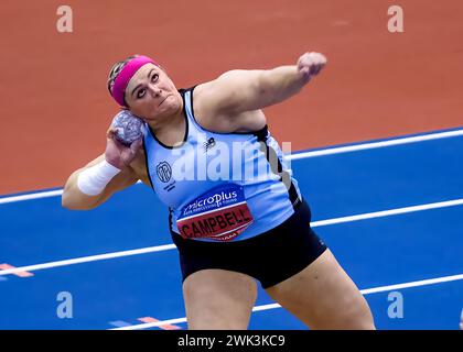 17/18 febbraio 2024, Utilita National Indoor Arena, Birmingham, Regno Unito. Evento: 2024 UK Indoor Athletics Championships. Didascalia: Campbell (2024 UK Women’s Shotput Champion). Immagine: Mark Dunn / Alamy Live News (Sport) Foto Stock