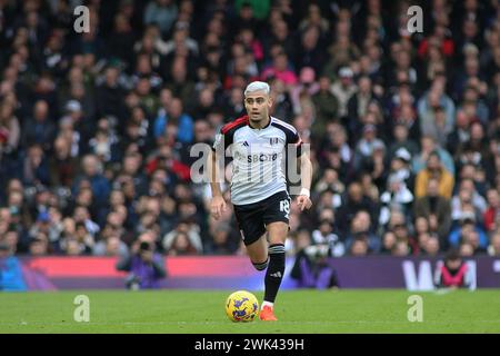 Londra, Regno Unito. 17 febbraio 2024. Londra, 17 febbraio 2024: Andreas Pereira del Fulham durante la partita di Premier League tra Fulham e Aston Villa al Craven Cottage il 17 febbraio 2024 a Londra, Inghilterra. (Pedro Soares/SPP) credito: SPP Sport Press Photo. /Alamy Live News Foto Stock