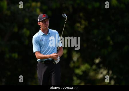 SERDANG - FEB 18: David Puig di Spagna nella foto durante il round finale 0f IRS prima Malaysia Open 2024 al Mines Resort & Golf Club, Serdang, Selangor, Malesia, il 18 febbraio 2024. (Foto di Ali Mufti) credito: Ali Mufti/Alamy Live News Foto Stock