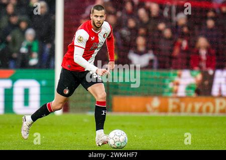 Rotterdam, Paesi Bassi. 18 febbraio 2024. ROTTERDAM, PAESI BASSI - 18 FEBBRAIO: David Hancko del Feyenoord drizza con il pallone durante l'incontro olandese Eredivisie tra il Feyenoord e l'RKC Waalwijk allo Stadion Feijenoord il 18 febbraio 2024 a Rotterdam, Paesi Bassi. (Foto di Rene Nijhuis/Orange Pictures) credito: Orange Pics BV/Alamy Live News Foto Stock