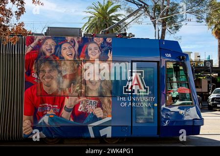 Sun Link Streetcar su University Blvd fuori dalla University of Arizona a Tucson Foto Stock