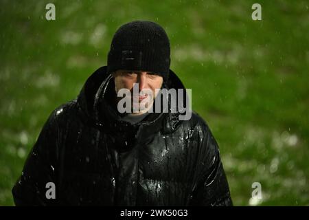 Eupen, Belgio. 18 febbraio 2024. Il capo-allenatore di Eupen Florian Kohfeldt raffigurato durante una partita di calcio tra KAS Eupen e KAA Gent, domenica 18 febbraio 2024 a Eupen, il giorno 26 della prima divisione del campionato belga 'Jupiler Pro League' 2023-2024. BELGA FOTO JOHN THYS credito: Belga News Agency/Alamy Live News Foto Stock