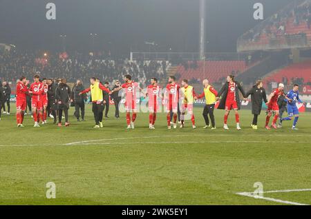 Monza Brianza, Italia. 18 febbraio 2024. Foto Alberto Mariani/LaPresse 18 febbraio 2024 - Monza Brianza, Italia - sport, calcio - Monza vs Milano - Campionato italiano di calcio serie A Tim 2023/2024 - Stadio U-Pouwer. Nella foto: Esultanza fine gara Monza 18 febbraio 2024 Monza Brianza Italia - sport, calcio - Monza vs Hella Verona- Campionato Italiano di calcio 2023/2024 - Stadio U-PouwerStadium. Nella foto: Monza celebra Credit: LaPresse/Alamy Live News Foto Stock