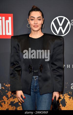 Valentina Maceri bei der Place to B Berlinale-Party Una notte dorata glamour al Place to B 2024 im Rahmen der Berlinale 2024 im Restaurant Borchardt. Berlino, 17.02.2024 *** Valentina Maceri at the Place to B Berlinale Party Una serata d'oro glamour al Place to B 2024 come parte della Berlinale 2024 al Restaurant Borchardt Berlin, 17 02 2024 foto:Xn.xKubelkax/xFuturexImagex Place to b 4442 Foto Stock