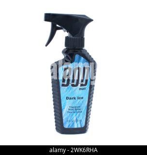 Ocala, Florida 2-18-2024 fragranza BOD MAN Dark Ice body spray in flacone spray nero con etichetta blu isolata su sfondo bianco venduto al Walma Foto Stock