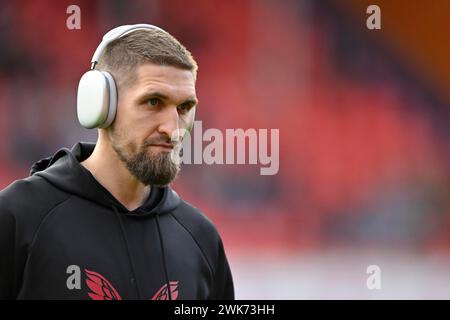 Robert Andrich Bayer 04 Leverkusen (08) con cuffie, Ritratto, Voith-Arena, Heidenheim, Baden-Wuerttemberg, Germania Foto Stock