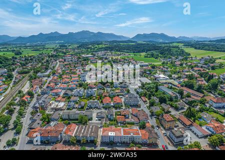 Il comune di Prien am Chiemsee, nell'alta Baviera, nella regione del Chiemgau dall'alto Foto Stock